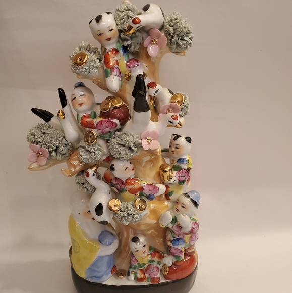 None Other - Vintage Porcelain Chinese Tree Prosperity figure